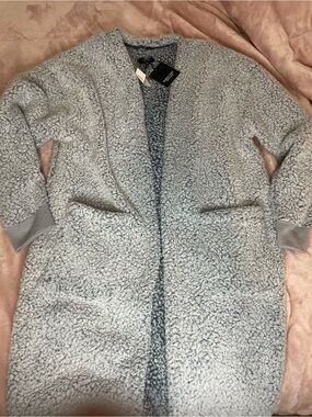 Simply Vera Vera Wang Light Gray Sherpa Robe